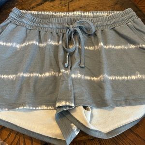 4 size Medium Sonoma Maternity shorts